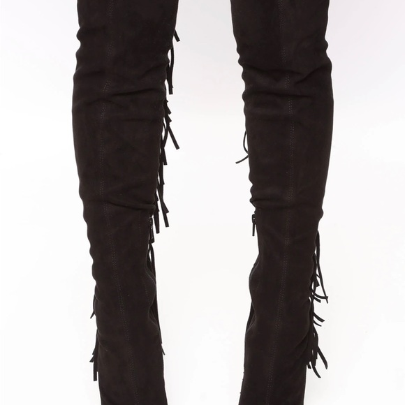 Boots - Picture 3 of 3